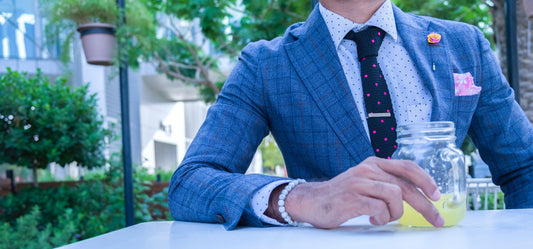 Come scegliere la cravatta perfetta per ogni occasione - Guida completa per uomini di stile