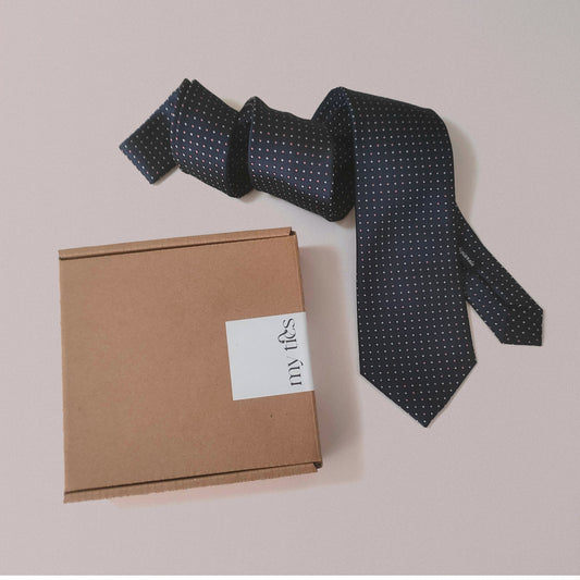 Cravatta Blu con Microdisegno Rombi Colorati