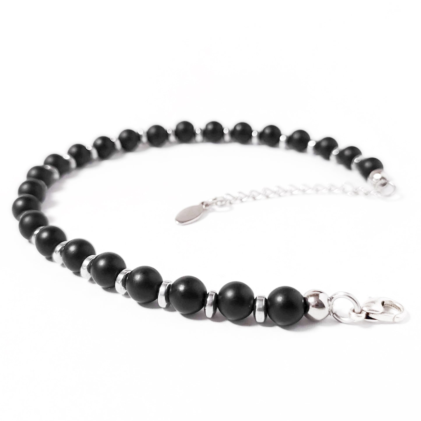 bracciale uomo onice nero con inserti ematite acciaio dettaglio chiusura