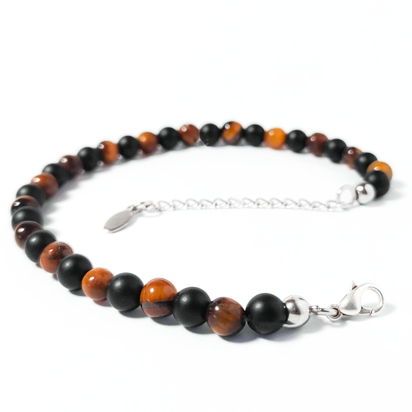 bracciale onice nero satinato e occhio di tigre da uomo dettaglio chiusura